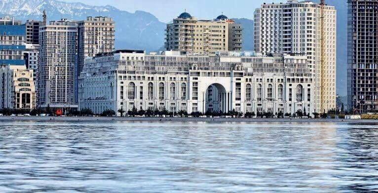 Apartments By The Sea Батуми Экстерьер фото